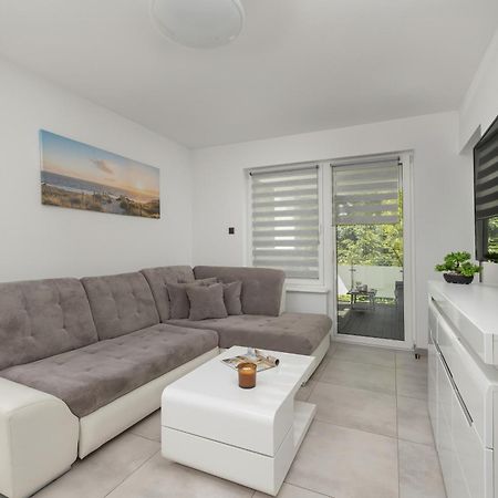Family Apartments Herberta With Terrace And Parking By Rent Like Home Swinoujscie Exterior foto