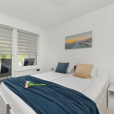 Family Apartments Herberta With Terrace And Parking By Rent Like Home Swinoujscie Exterior foto