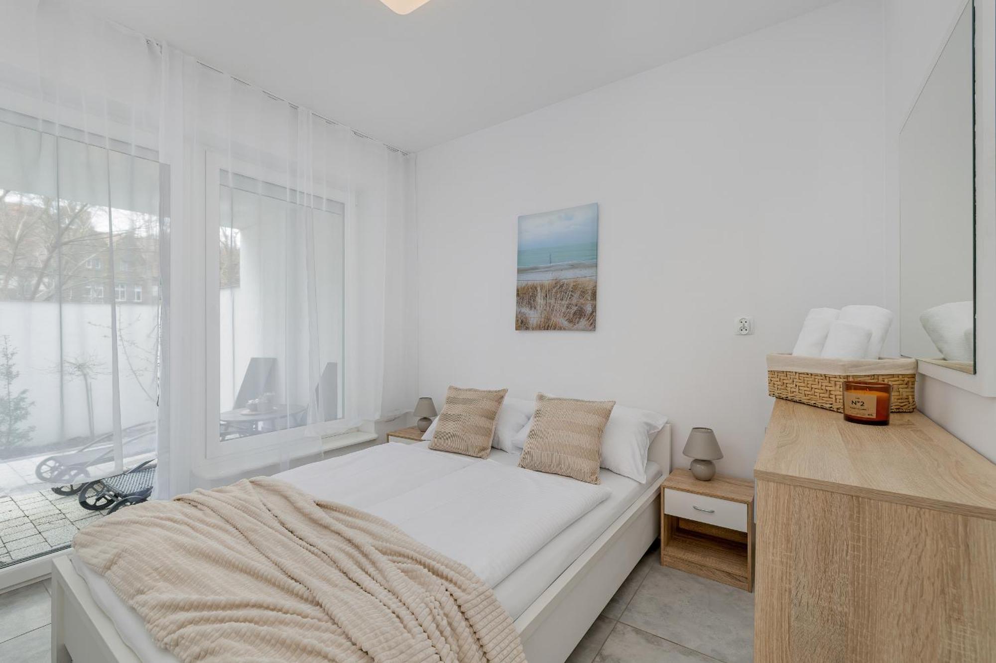 Family Apartments Herberta With Terrace And Parking By Rent Like Home Swinoujscie Exterior foto